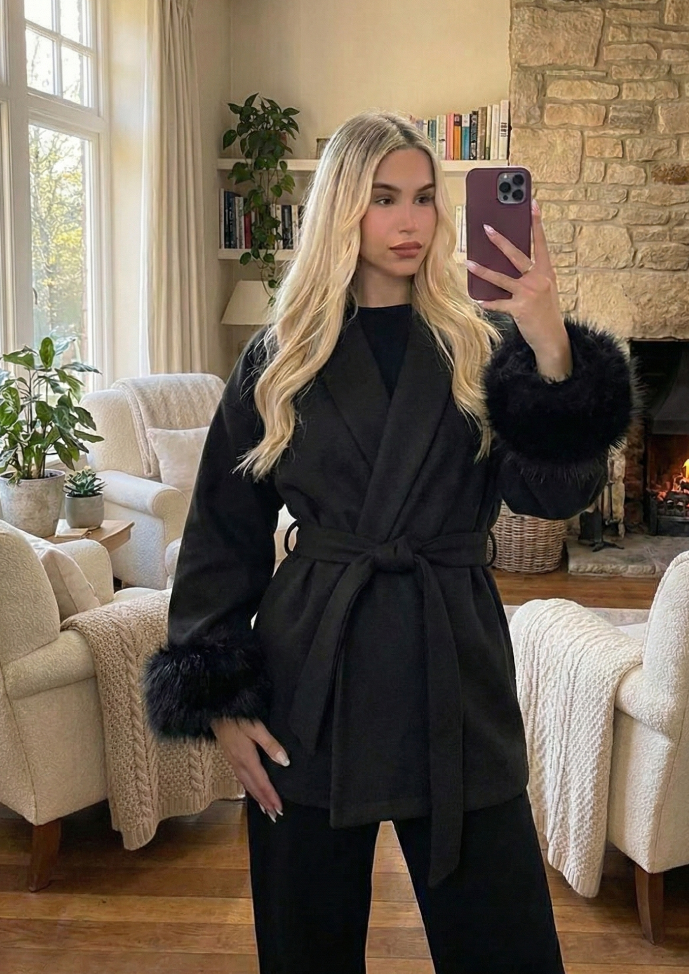 Manteau court en laine pour femme – Automne/Hiver , col V et poignets duveteux